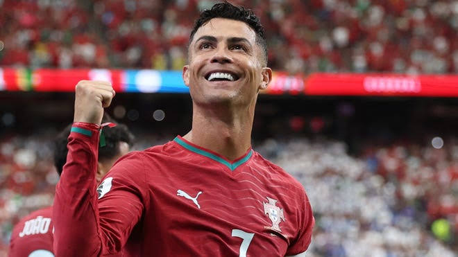 Cristiano Ronaldo gör två mål i en enda VM-match